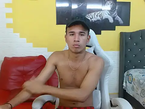 Damondark online show from March 28, 5:45 pm