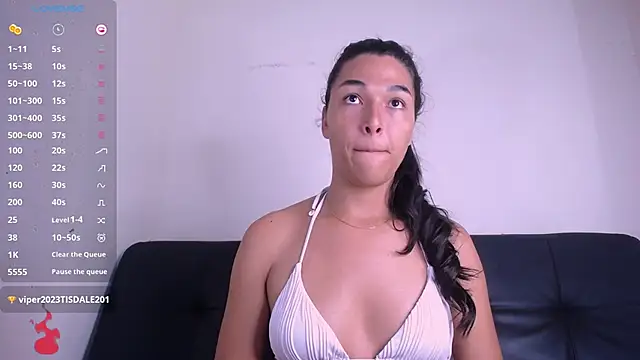 Snapshot of lovee_megan chatting on March 11, 12:22 pm lovee megan online show from March 11, 12:22 pm