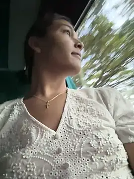 Snapshot of lovee_megan chatting on March 22, 12:08 pm lovee megan online show from March 22, 12:08 pm