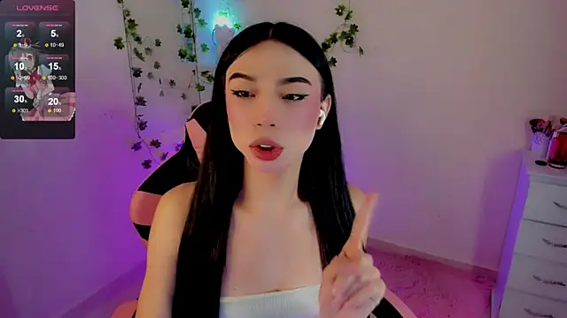 IamAndrea01 online show from July 29, 7:39 am