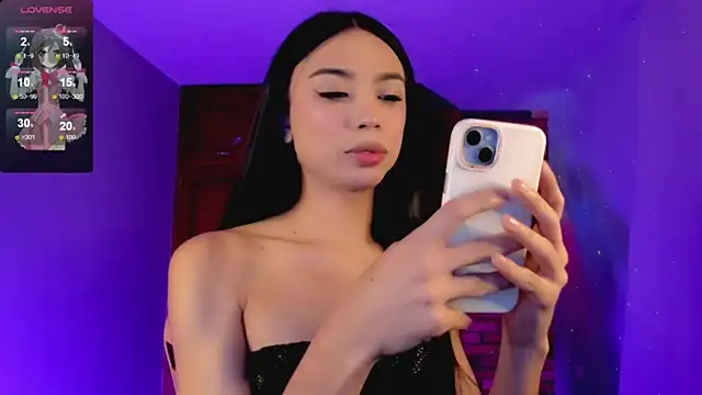 IamAndrea01 online show from August 2, 5:28 am