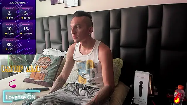 Snapshot of Mike_Waters chatting on March 15, 10:16 pm Mike Waters online show from March 15, 10:16 pm