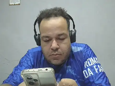 UrsoBissexualPauGrosso online show from March 21, 12:15 am