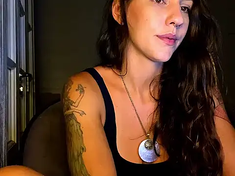 Snapshot of hotfairy69 chatting on March 6, 2:30 am hotfairy69 online show from March 6, 2:30 am