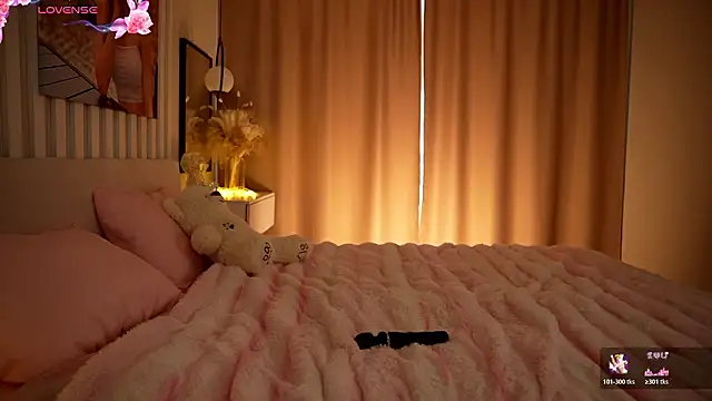 Snapshot of Mila_Murr chatting on March 16, 5:44 am Mila Murr online show from March 16, 5:44 am