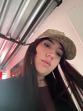 Snapshot of Munequita_med44 chatting on March 25, 12:11 pm Munequita med44 online show from March 25, 12:11 pm