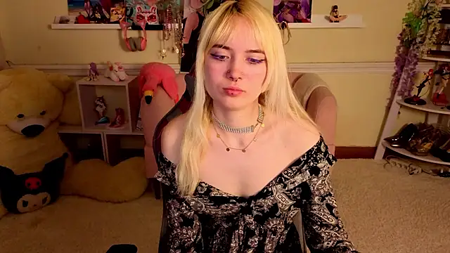 Iris Ivory online show from March 27, 8:26 am