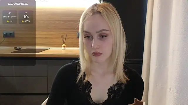 Bella Villen online show from June 4, 1:06 pm