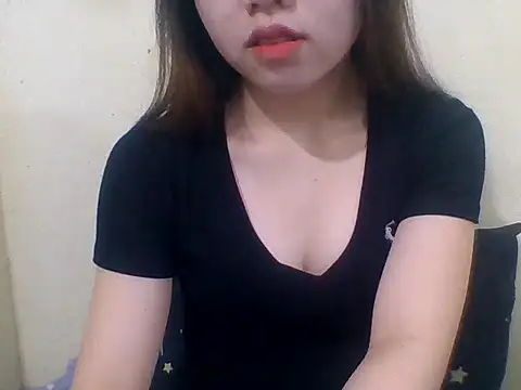 Snapshot of kiraa-007 chatting on April 1, 1:23 pm kiraa-007 online show from April 1, 1:23 pm