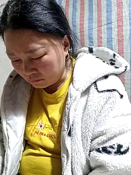 Snapshot of phay79 chatting on March 8, 3:49 pm phay79 online show from March 8, 3:49 pm