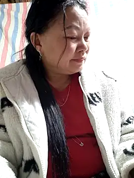 Snapshot of phay79 chatting on March 11, 3:56 am phay79 online show from March 11, 3:56 am