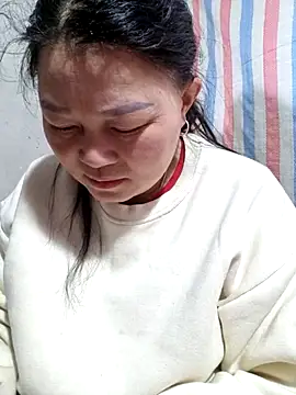 Snapshot of phay79 chatting on March 14, 3:01 am phay79 online show from March 14, 3:01 am