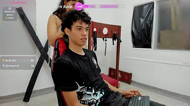 MiaBella and Max online show from March 10, 11:59 am