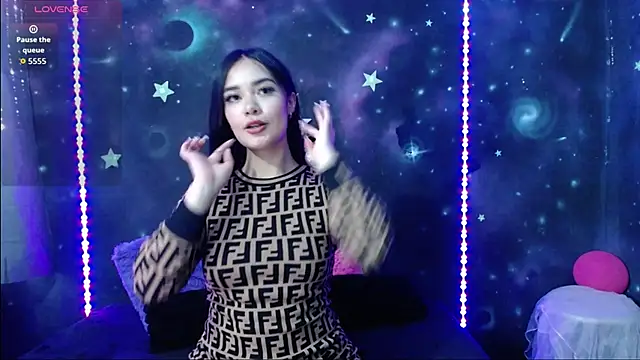 Snapshot of ValentinaRojass_ chatting on March 16, 3:27 pm ValentinaRojass online show from March 16, 3:27 pm