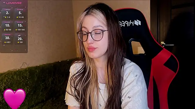 caramel 55 online show from March 20, 8:25 pm