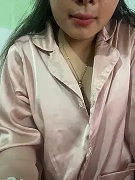 Snapshot of Xoai-cute chatting on March 16, 1:26 pm Xoai-cute online show from March 16, 1:26 pm