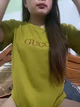 Snapshot of Xoai-cute chatting on March 21, 6:11 pm Xoai-cute online show from March 21, 6:11 pm