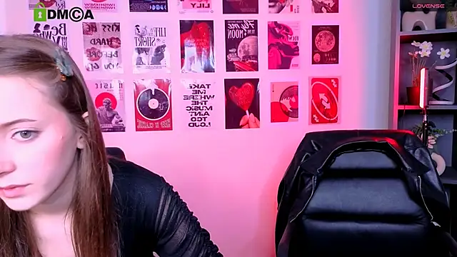 chloe ley online show from July 13, 9:01 am