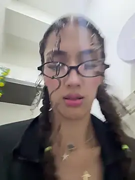 Snapshot of samantha_rogers chatting on March 18, 1:47 pm samantha rogers online show from March 18, 1:47 pm