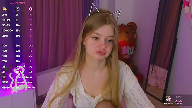 Snapshot of belrinaa chatting on April 7, 8:53 pm belrinaa online show from April 7, 8:53 pm