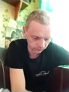 Snapshot of Maximuss69 chatting on March 4, 6:08 am Maximuss69 online show from March 4, 6:08 am