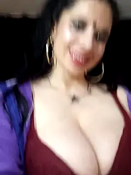 Snapshot of sirena_dorada29 chatting on March 11, 3:34 am sirena dorada29 online show from March 11, 3:34 am