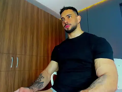 Snapshot of massimo_visconti chatting on March 9, 3:49 pm massimo visconti online show from March 9, 3:49 pm