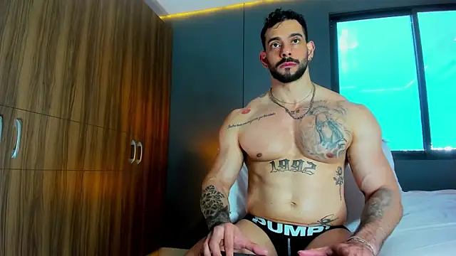 Snapshot of massimo_visconti chatting on March 18, 3:48 pm massimo visconti online show from March 18, 3:48 pm