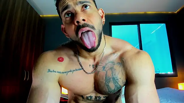 Snapshot of massimo_visconti chatting on March 26, 4:45 pm massimo visconti online show from March 26, 4:45 pm