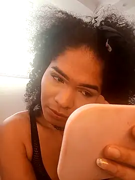 Snapshot of V-nus chatting on March 13, 6:36 pm V-nus online show from March 13, 6:36 pm