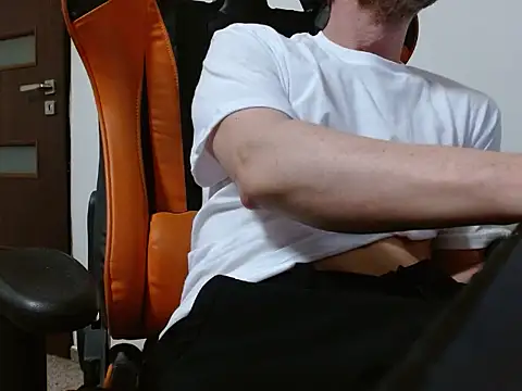 Snapshot of Sokarek chatting on March 29, 7:03 pm Sokarek online show from March 29, 7:03 pm