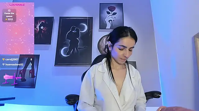 Snapshot of Samantha_Velle chatting on June 26, 9:03 am Samantha Velle online show from June 26, 9:03 am