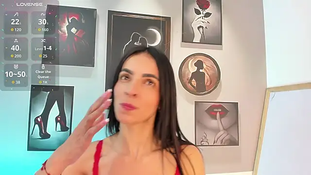 Snapshot of Samantha_Velle chatting on July 28, 12:51 am Samantha Velle online show from July 28, 12:51 am
