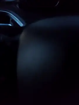 Snapshot of lui8181 chatting on March 21, 6:33 pm lui8181 online show from March 21, 6:33 pm