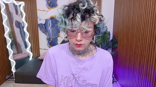 Lyra tay online show from July 27, 7:10 pm