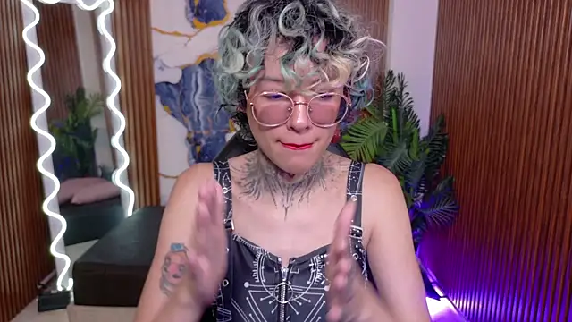 Lyra tay online show from July 31, 7:02 pm