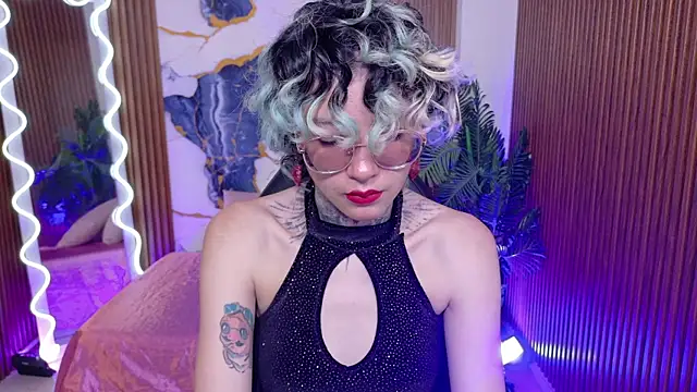 Lyra tay online show from August 5, 7:06 pm