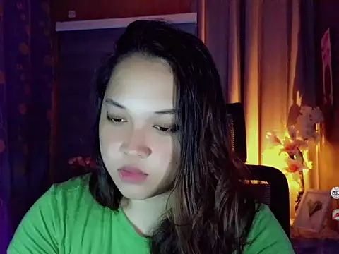 Snapshot of Sweet_coleen chatting on March 24, 4:12 pm Sweet coleen online show from March 24, 4:12 pm