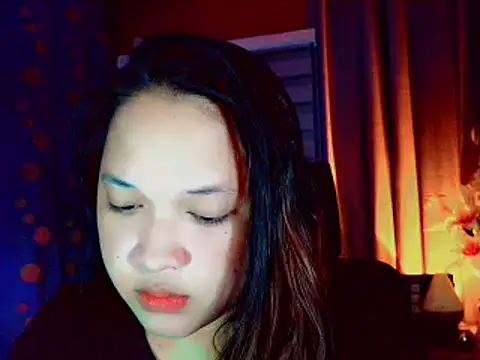 Snapshot of Sweet_coleen chatting on March 30, 12:50 pm Sweet coleen online show from March 30, 12:50 pm