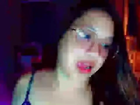 Snapshot of Sweet_coleen chatting on April 14, 2:45 pm Sweet coleen online show from April 14, 2:45 pm