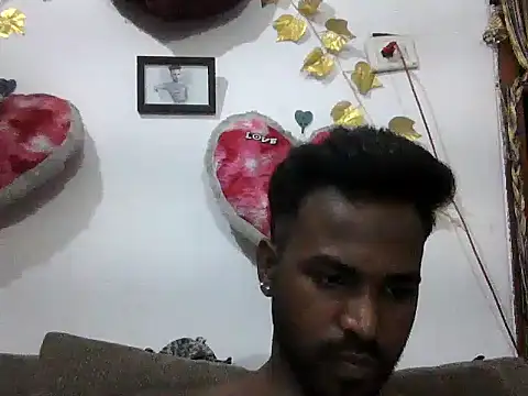 Hunkytop online show from August 5, 1:58 pm