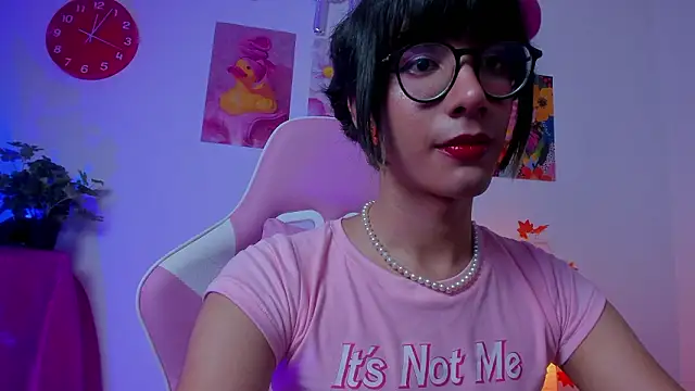 Snapshot of Madeline_21 chatting on March 2, 6:03 am Madeline 21 online show from March 2, 6:03 am