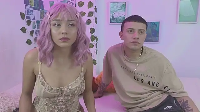 Snapshot of DayandDesire chatting on March 3, 4:07 am DayandDesire online show from March 3, 4:07 am