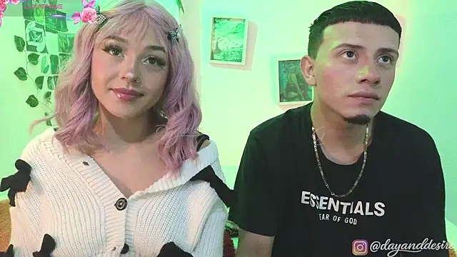 Snapshot of DayandDesire chatting on March 18, 6:16 am DayandDesire online show from March 18, 6:16 am