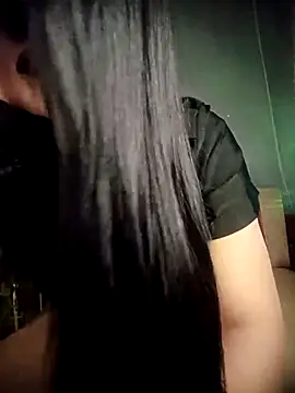 Snapshot of Meow_cute chatting on March 11, 1:33 am Meow cute online show from March 11, 1:33 am