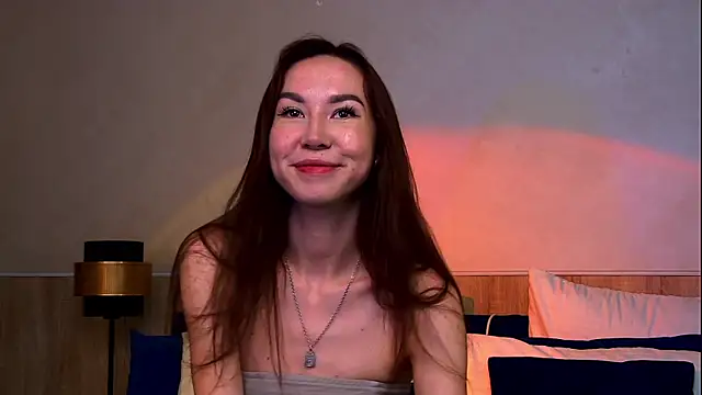 EmilyGray   online show from June 7, 7:01 am