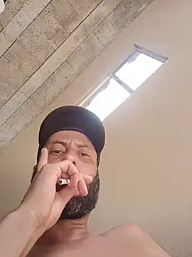 Snapshot of misteriosocam40 chatting on March 24, 5:18 pm misteriosocam40 online show from March 24, 5:18 pm