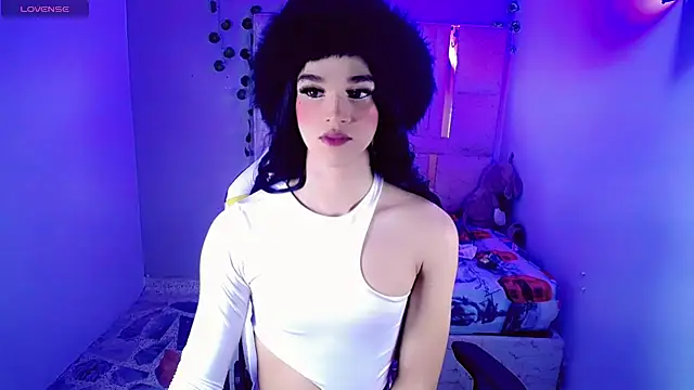 Sophiaa doll  online show from May 30, 4:20 am
