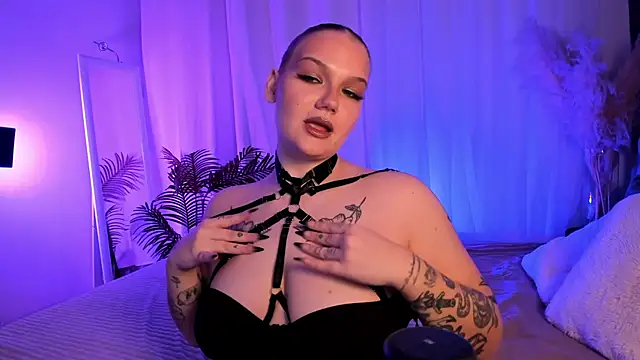 Snapshot of seesamnoir chatting on March 4, 6:19 am seesamnoir online show from March 4, 6:19 am