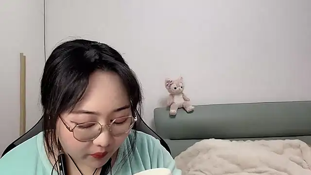 Snapshot of Susu-36E chatting on March 13, 6:09 am Susu-36E online show from March 13, 6:09 am